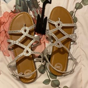 Kids sandals